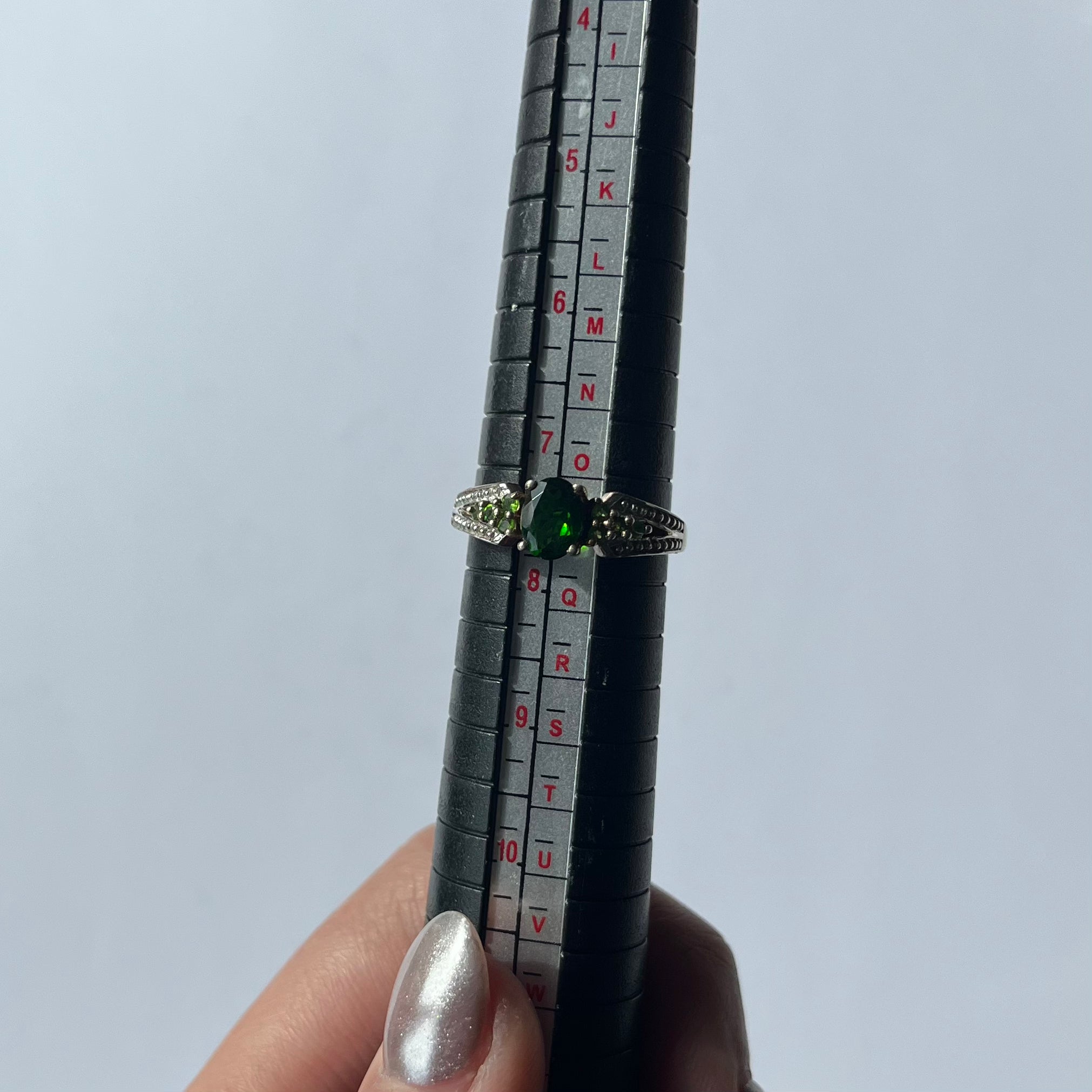 Vintage semi precious ring US 7.5