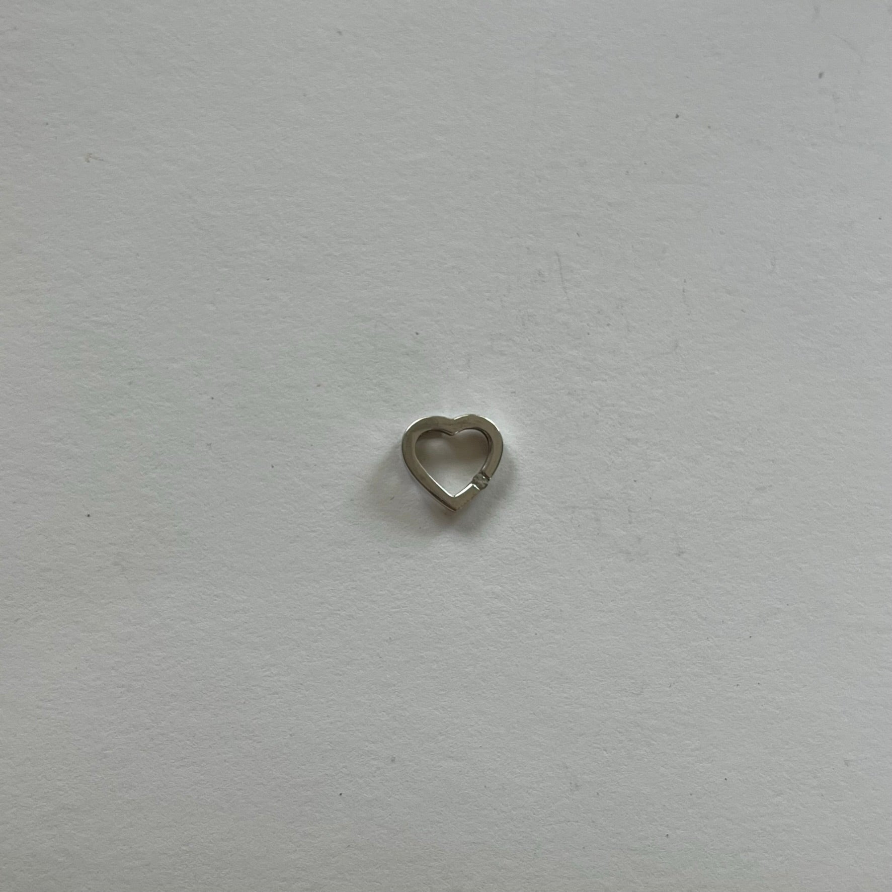 VINTAGE STERLING SILVER HEART PENDANT WITH DIAMOND