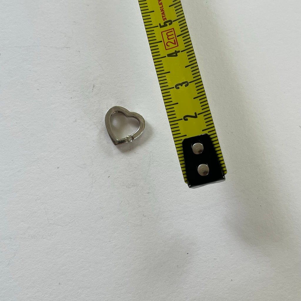 VINTAGE STERLING SILVER HEART PENDANT WITH DIAMOND