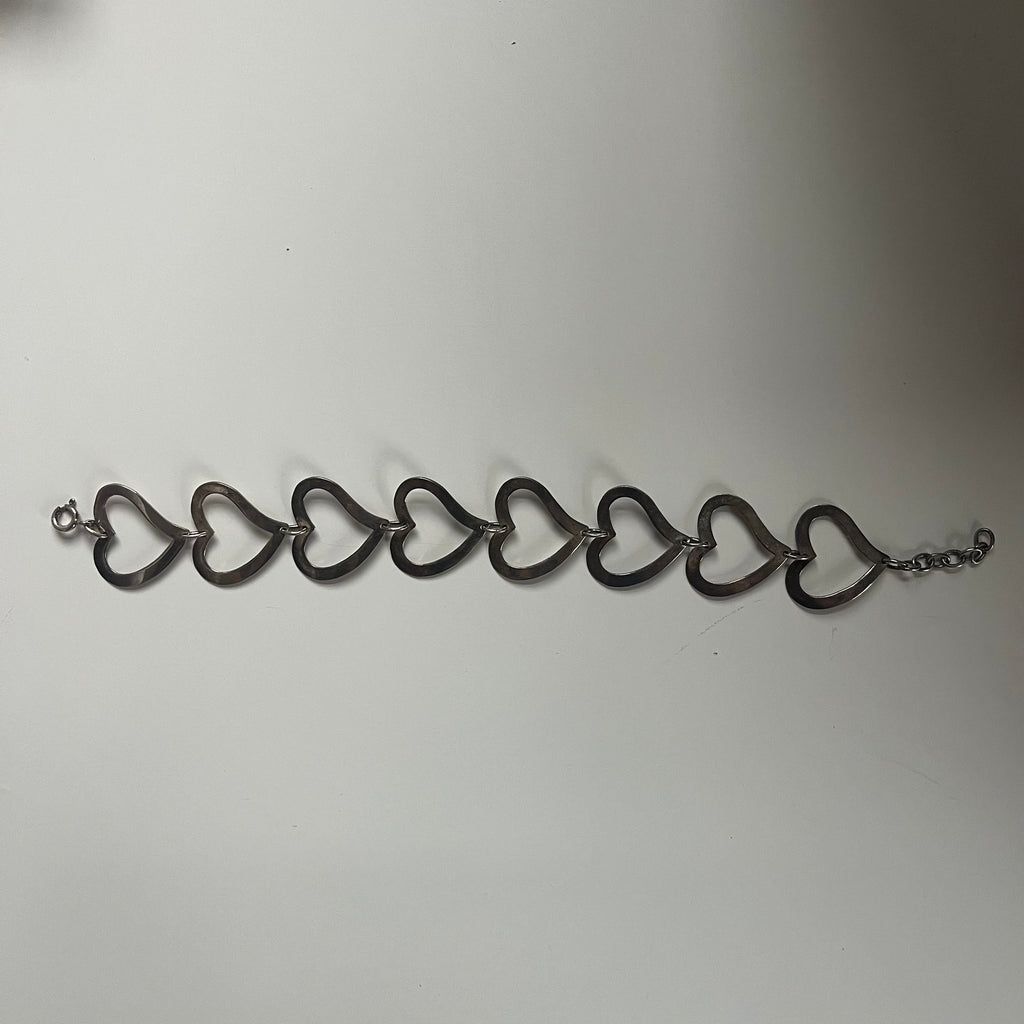 Vintage Cut out love heart bracelet