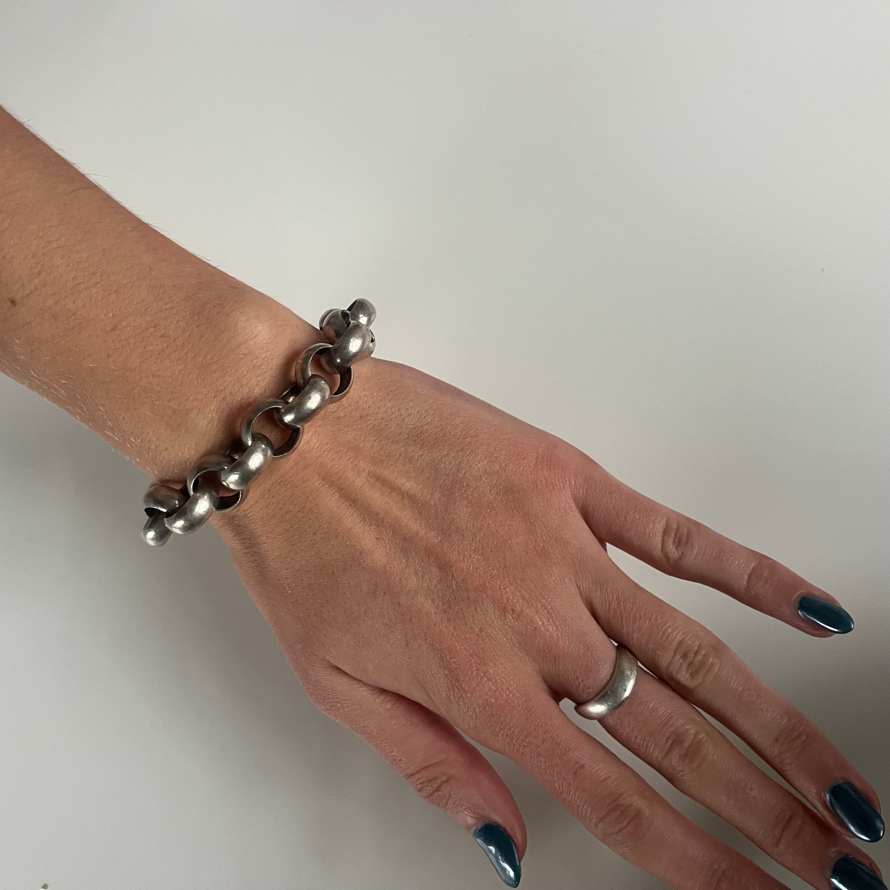 Vintage chunky link T Bar bracelet