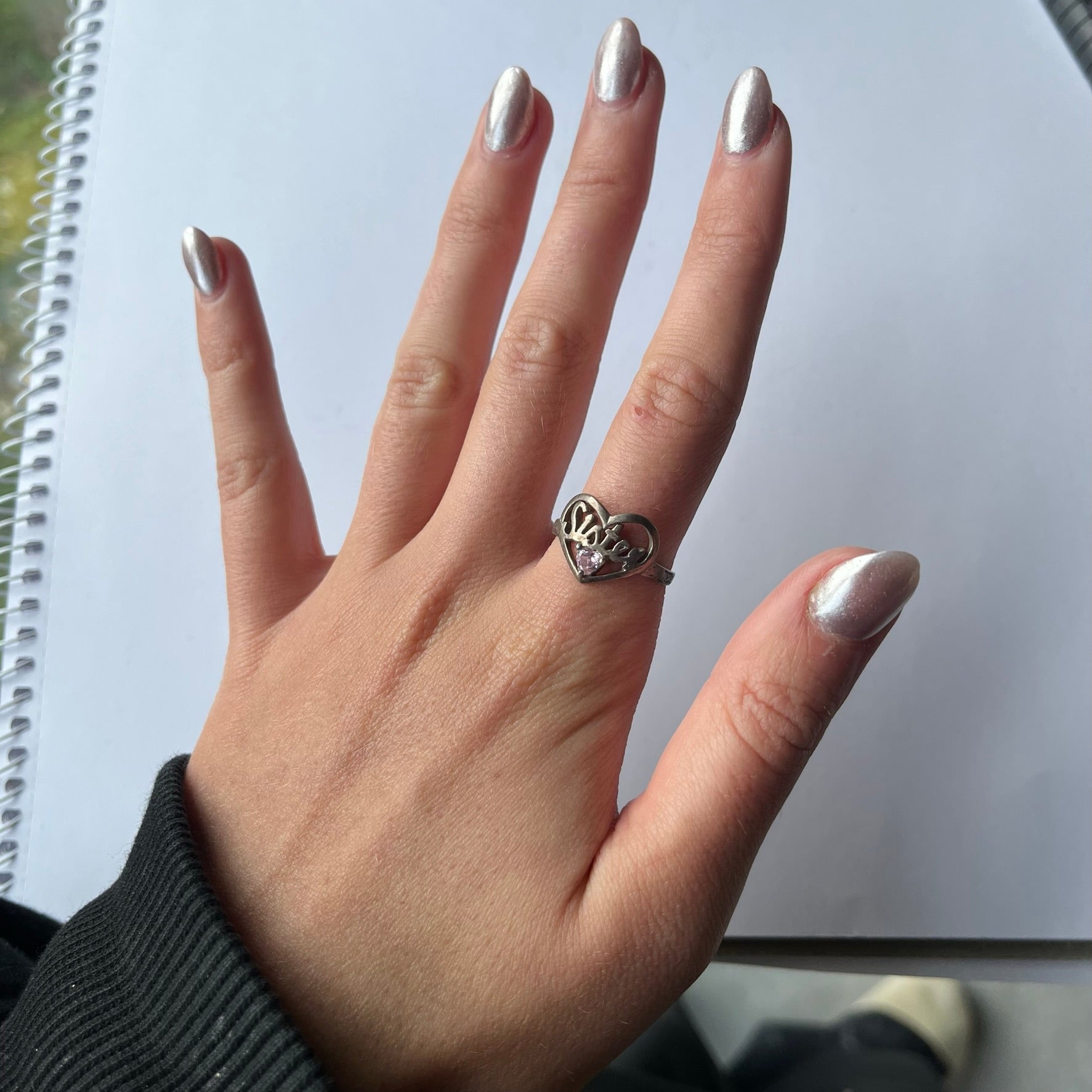 Vintage 'sister' with rose quarts ring US 8.5