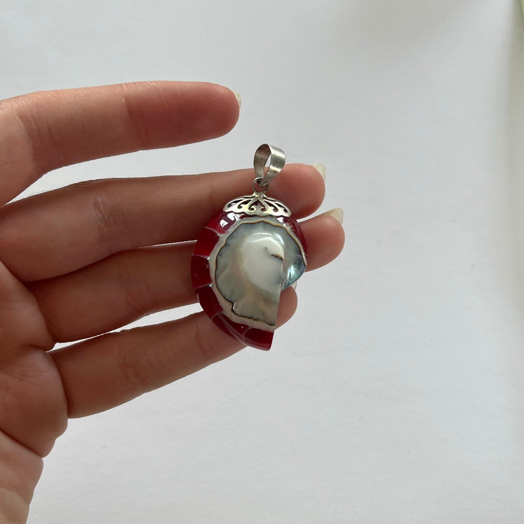 VINTAGE STERLING SILVER SHELL PENDANT 7