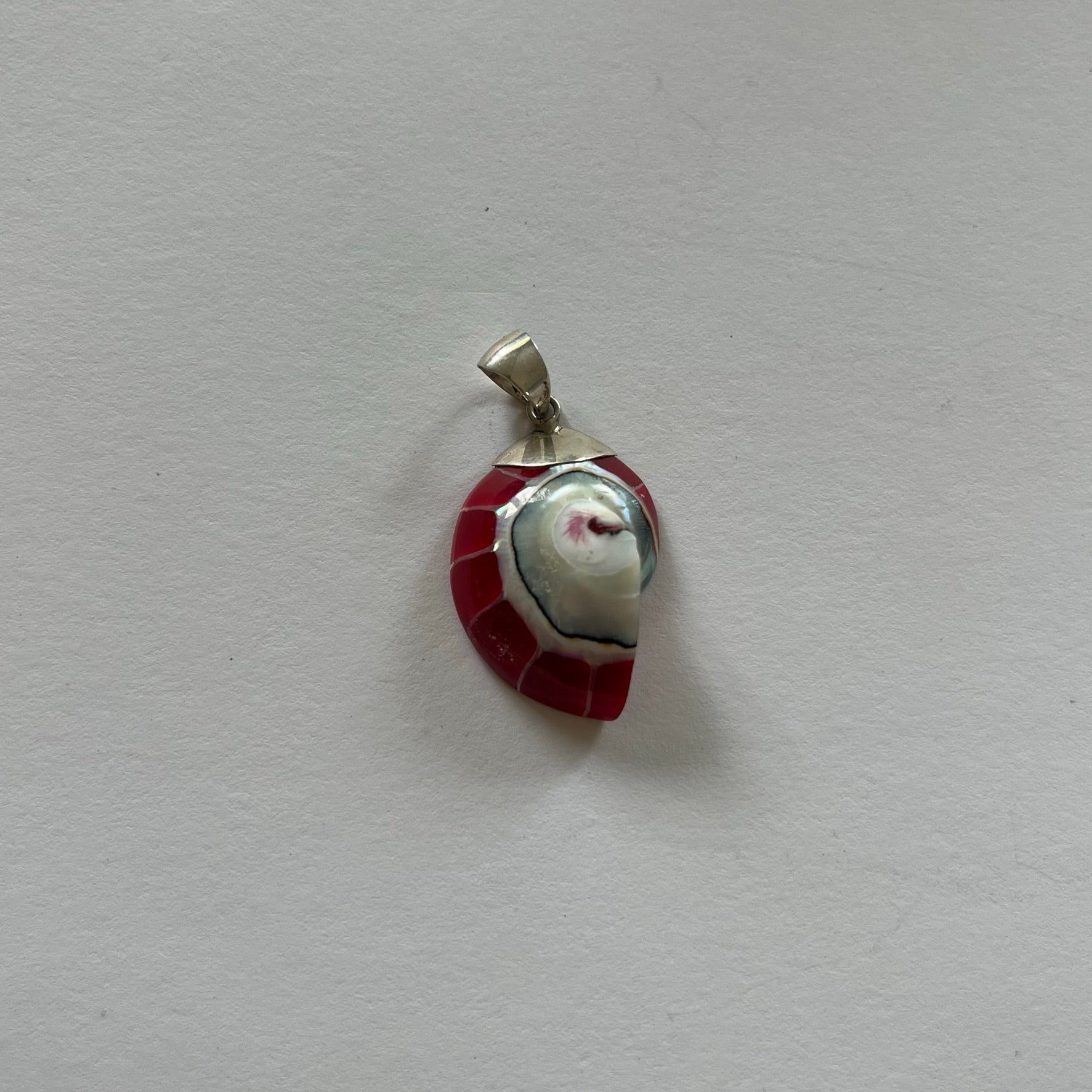 VINTAGE STERLING SILVER SHELL PENDANT 8