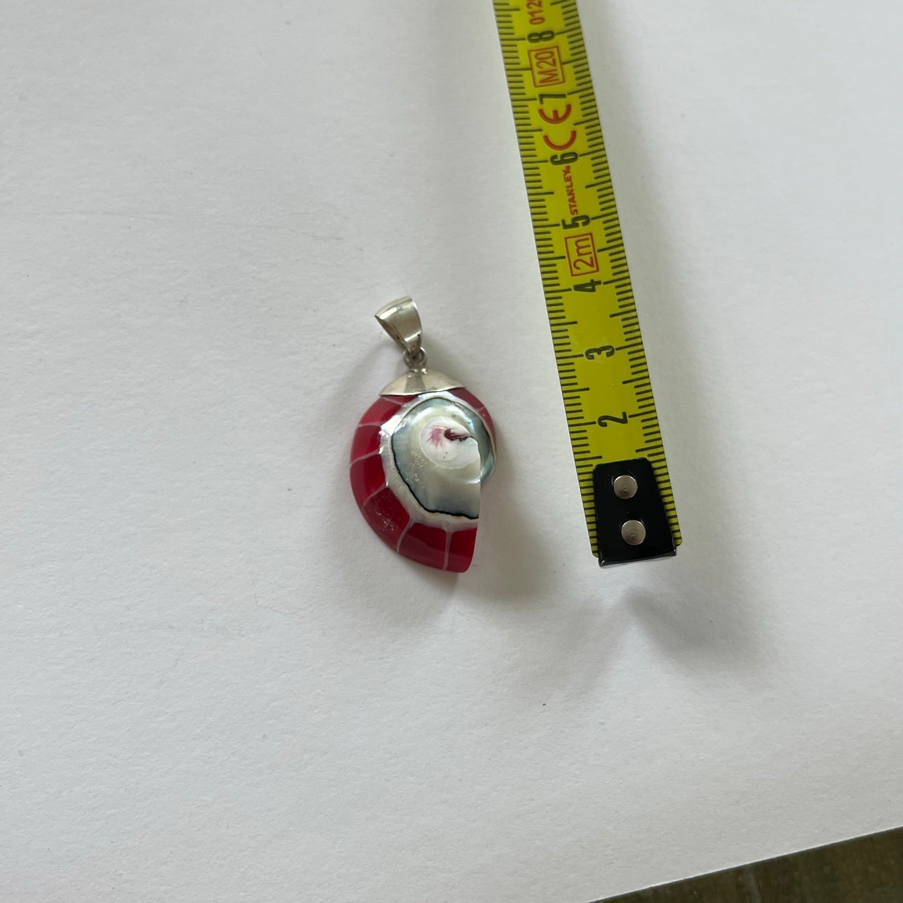 VINTAGE STERLING SILVER SHELL PENDANT 8