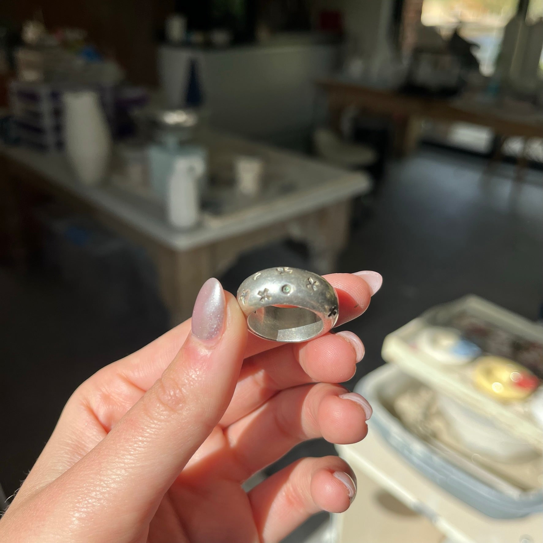 vintage rare VERY heavy solid silver naughts and crosses ring US 6