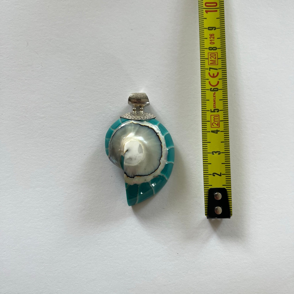 VINTAGE STERLING SILVER SHELL PENDANT 1