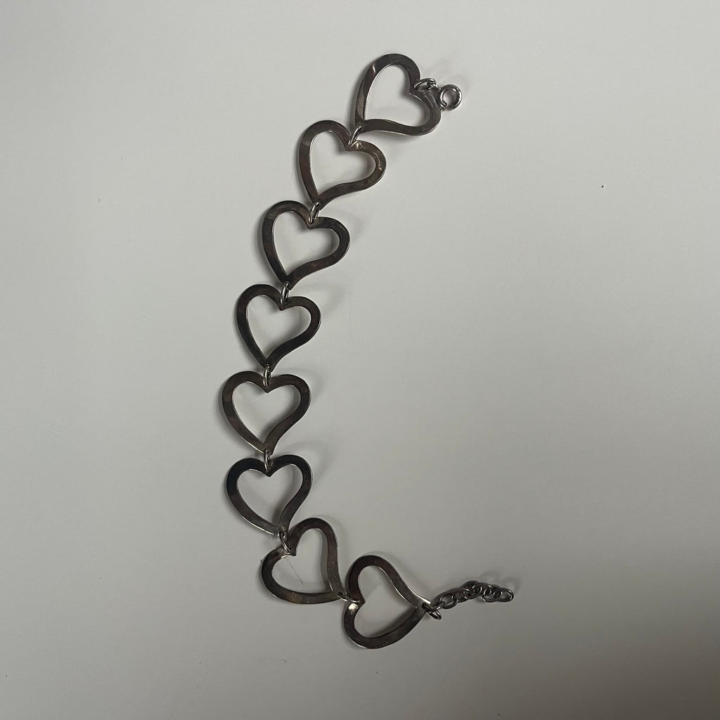 Vintage Cut out love heart bracelet