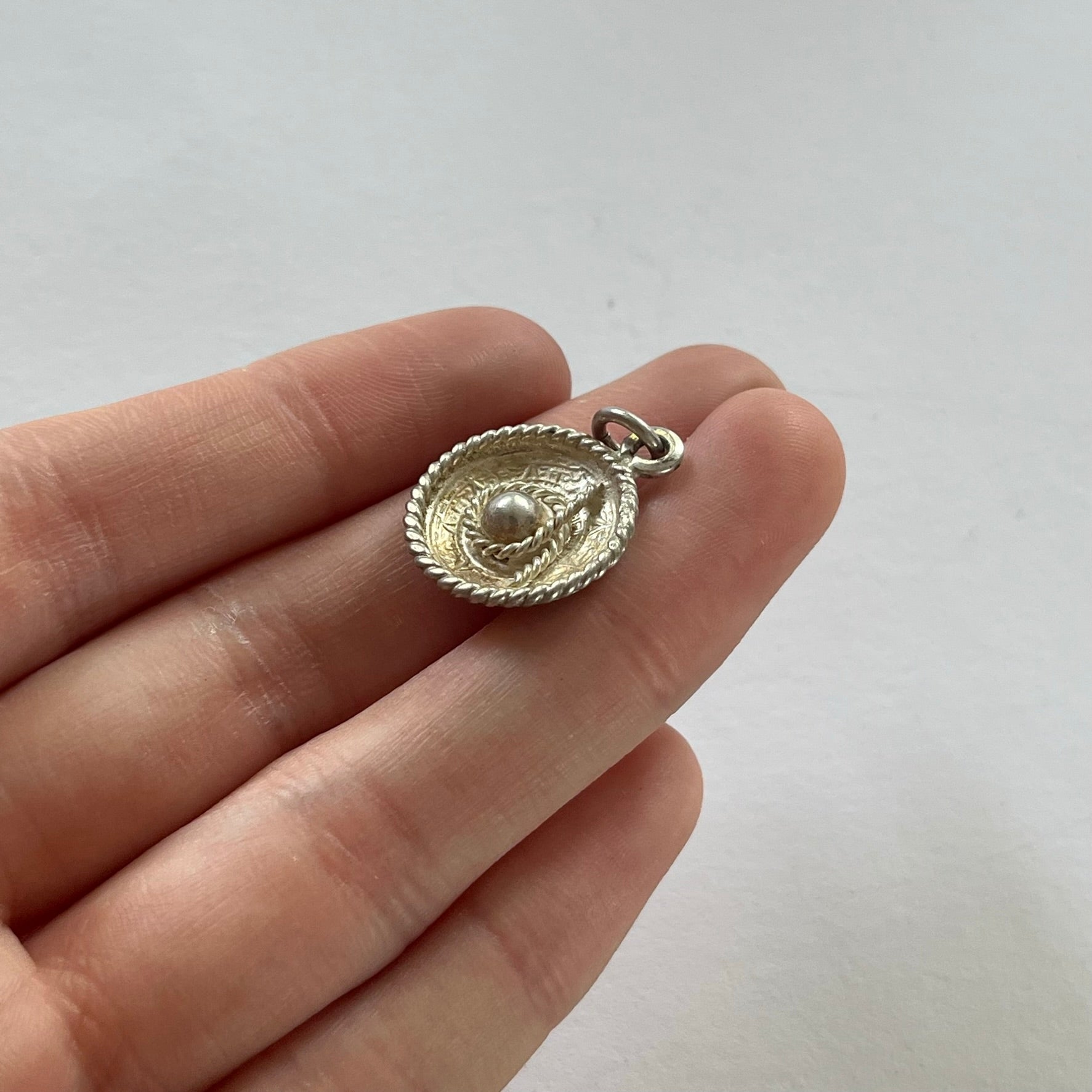 VINTAGE STERLING SILVER SOMBRERO CHARM