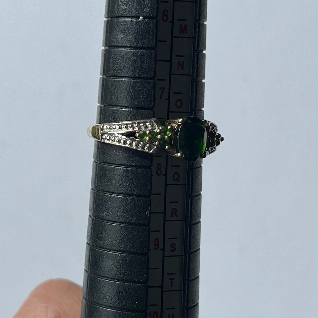 Vintage semi precious ring US 7.5