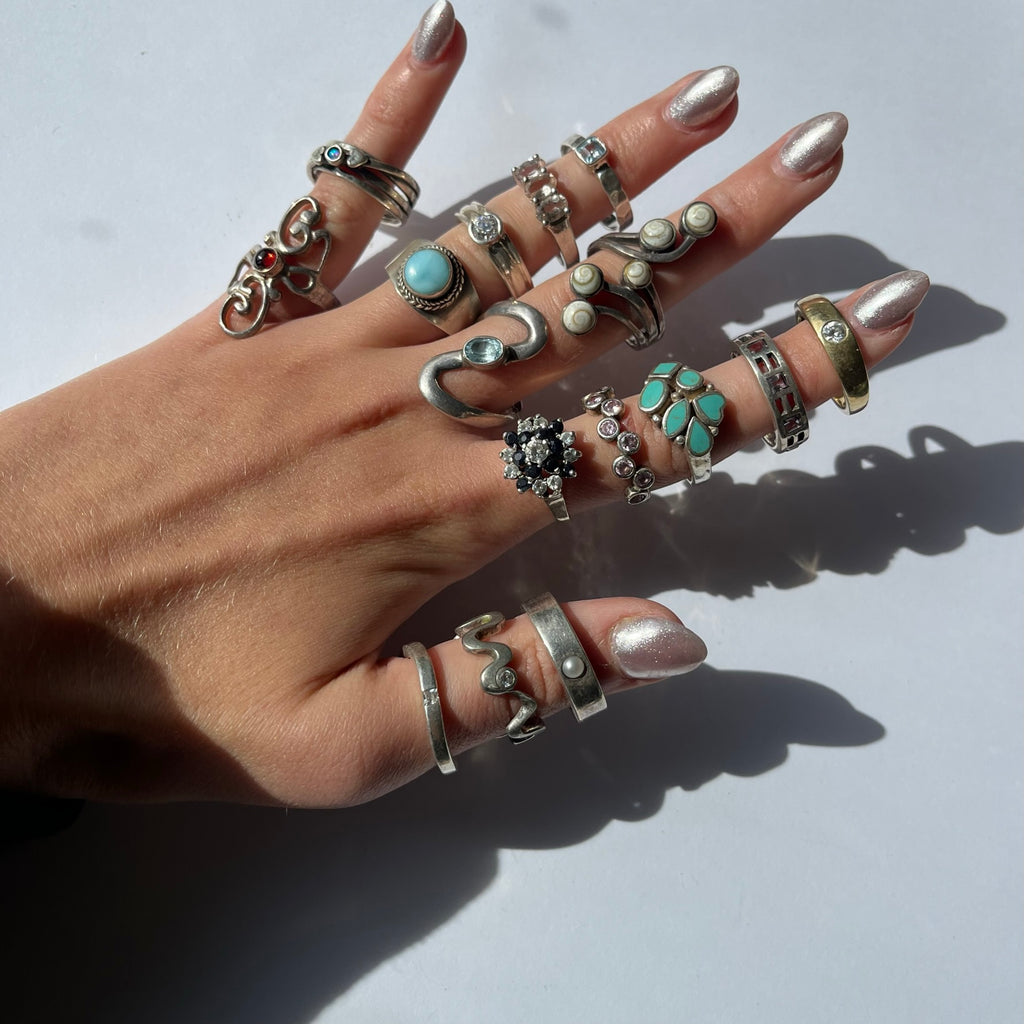 US 8 vintage 925 silver semi precious rings