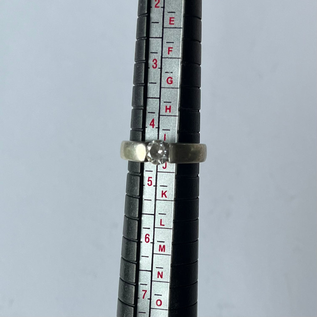 vintage silver band US 4.5 with semi precious stone